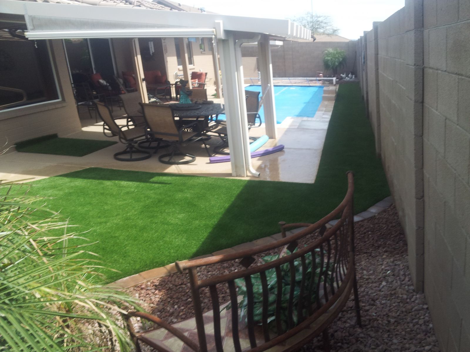 Scottsdale Fake Grass. Artificial Turf In Garden Landscapes